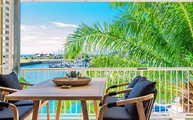 Airlie Marina Views Escape